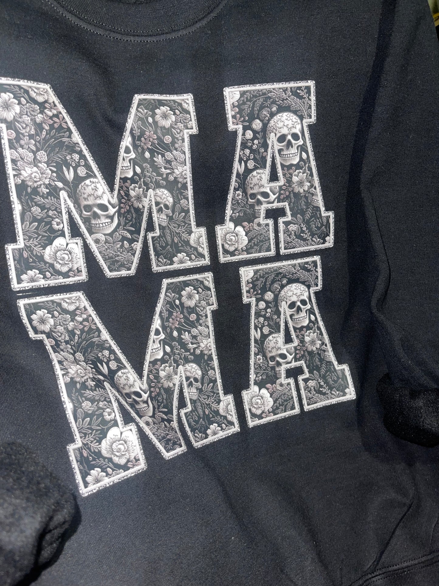 MAMA Skulls Sweatshirt