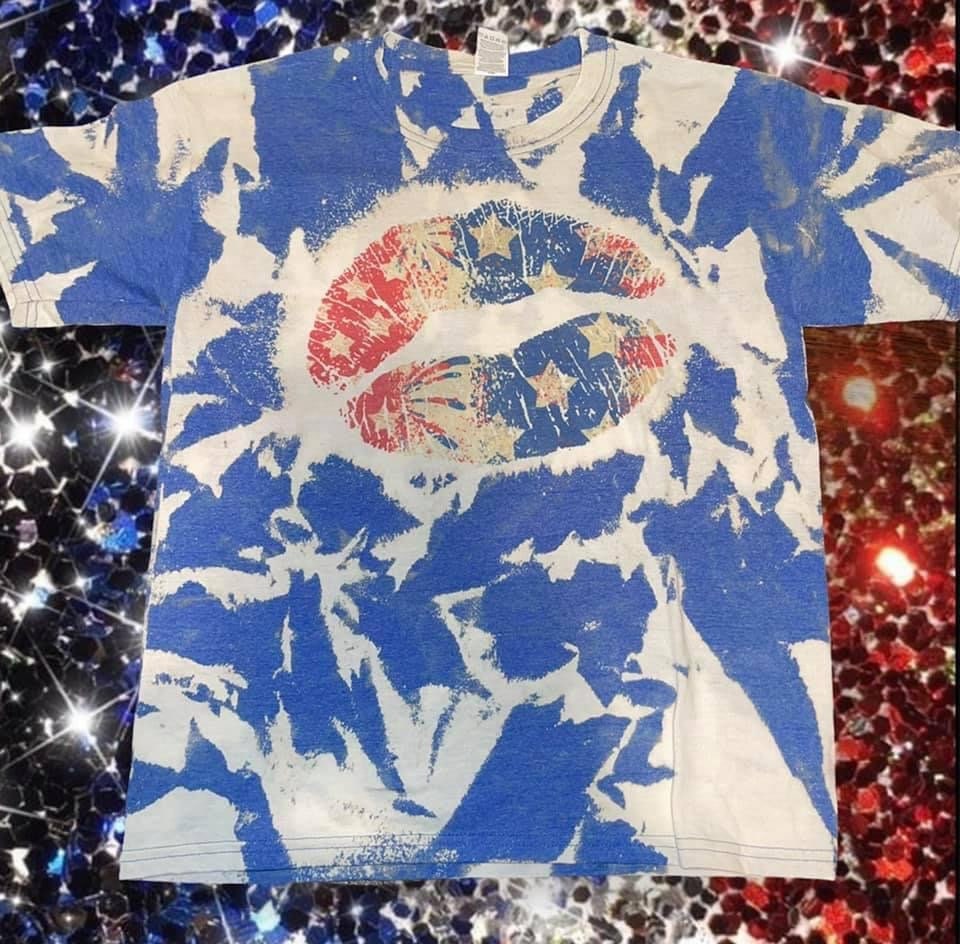 Patriotic Lips Bleached Tee